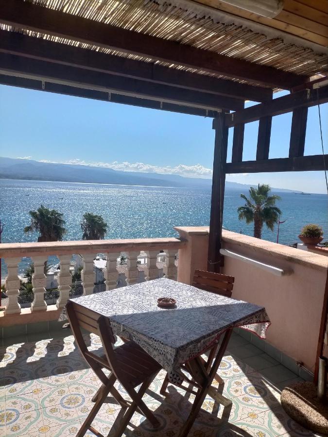 Blue Eden Strait Apartment Messina Exterior foto