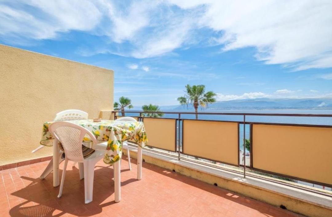 Blue Eden Strait Apartment Messina Exterior foto